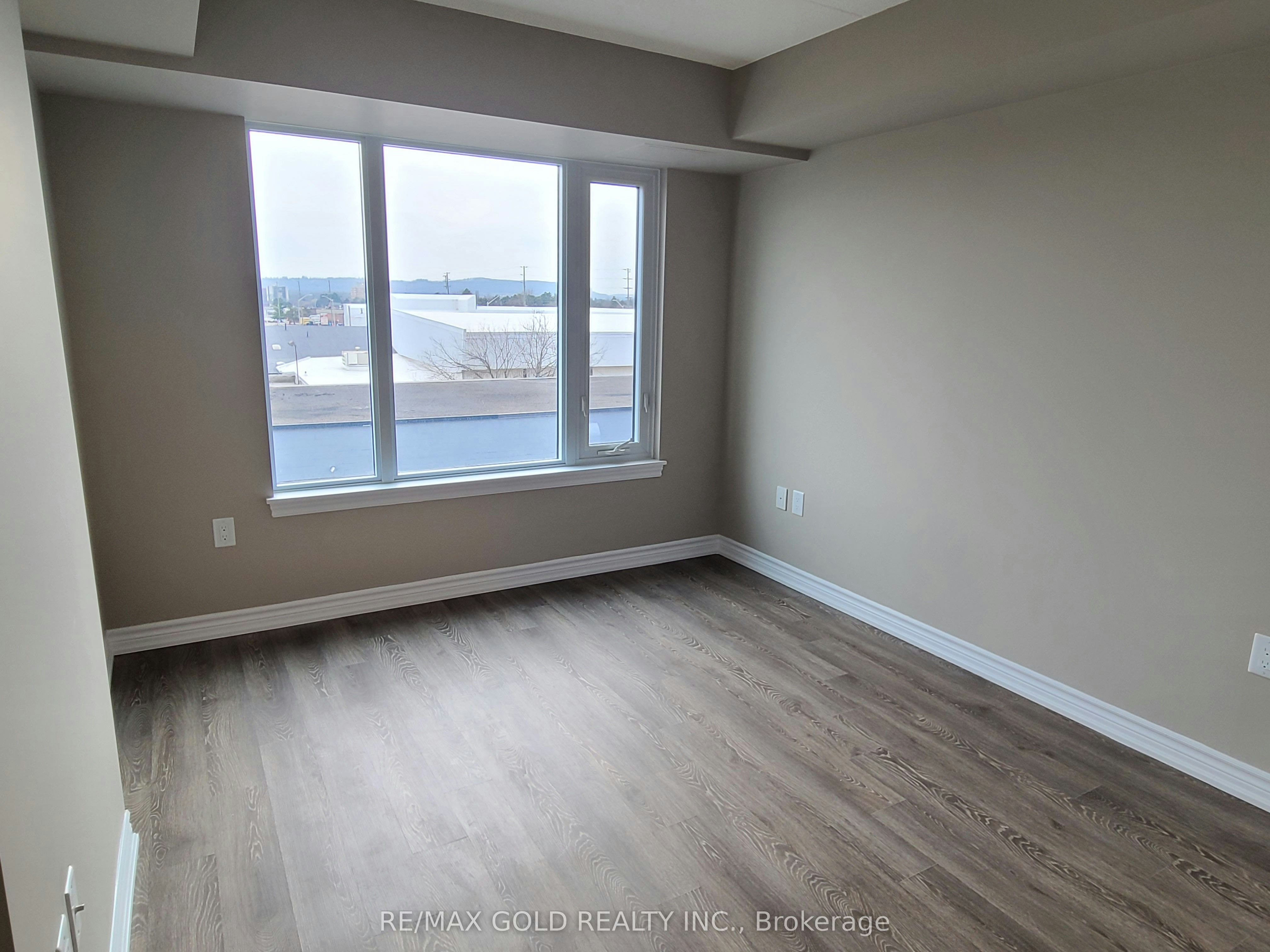 309-716 Main Street E, Milton, ON, L9T 9L9 - 4