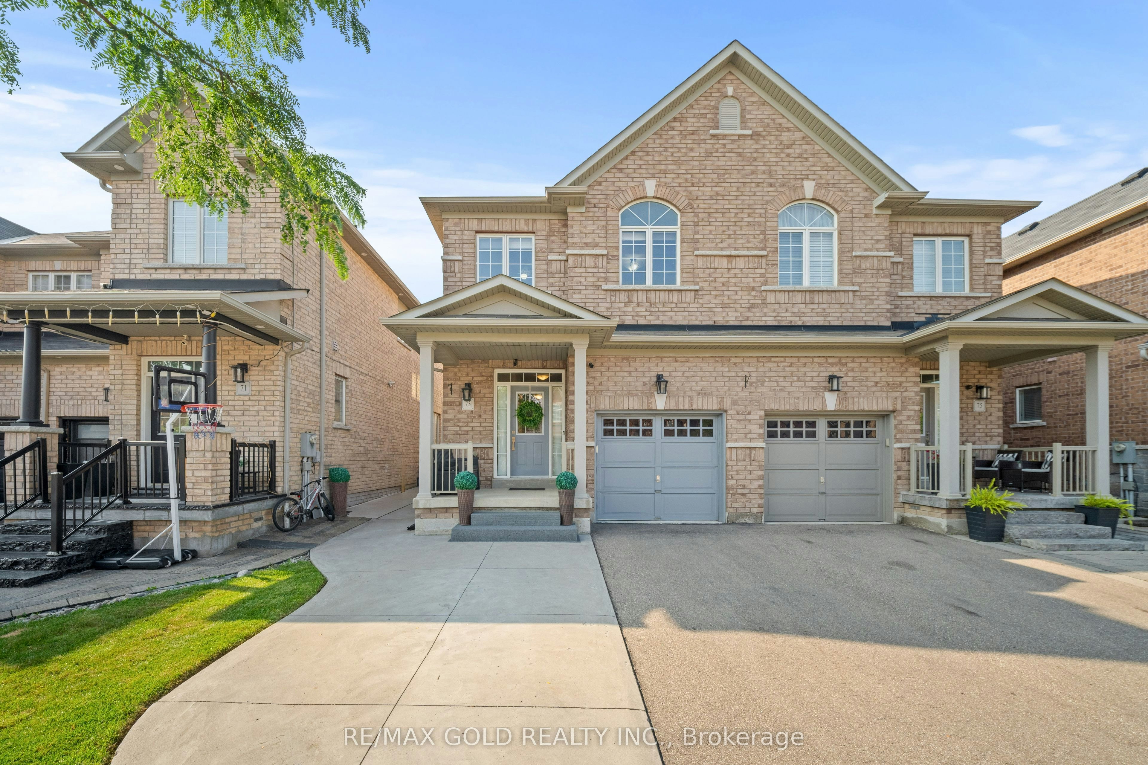73 Lesabre Crescent, Brampton, ON, L6P 3R4