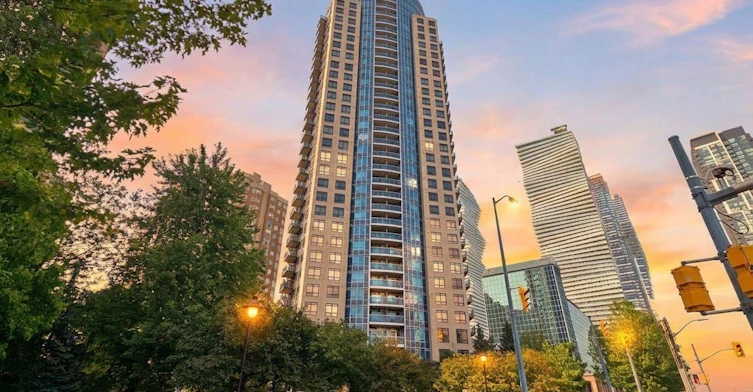 2810-330 Burnhamthorpe Road W, Mississauga, ON, L5B 0E1
