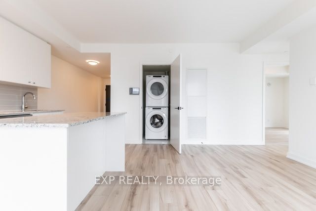 305-335 Wheat Boom Drive, Oakville, ON, L6H 7Y1 - 21