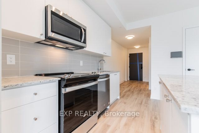 305-335 Wheat Boom Drive, Oakville, ON, L6H 7Y1 - 14
