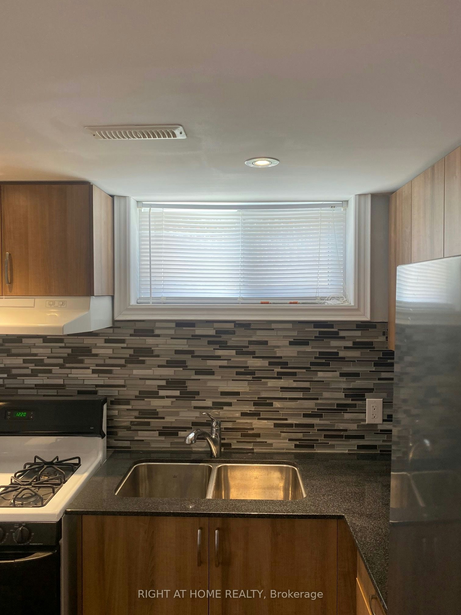 3083 Rymal Road, Mississauga, ON, L4Y 3B4 - 7