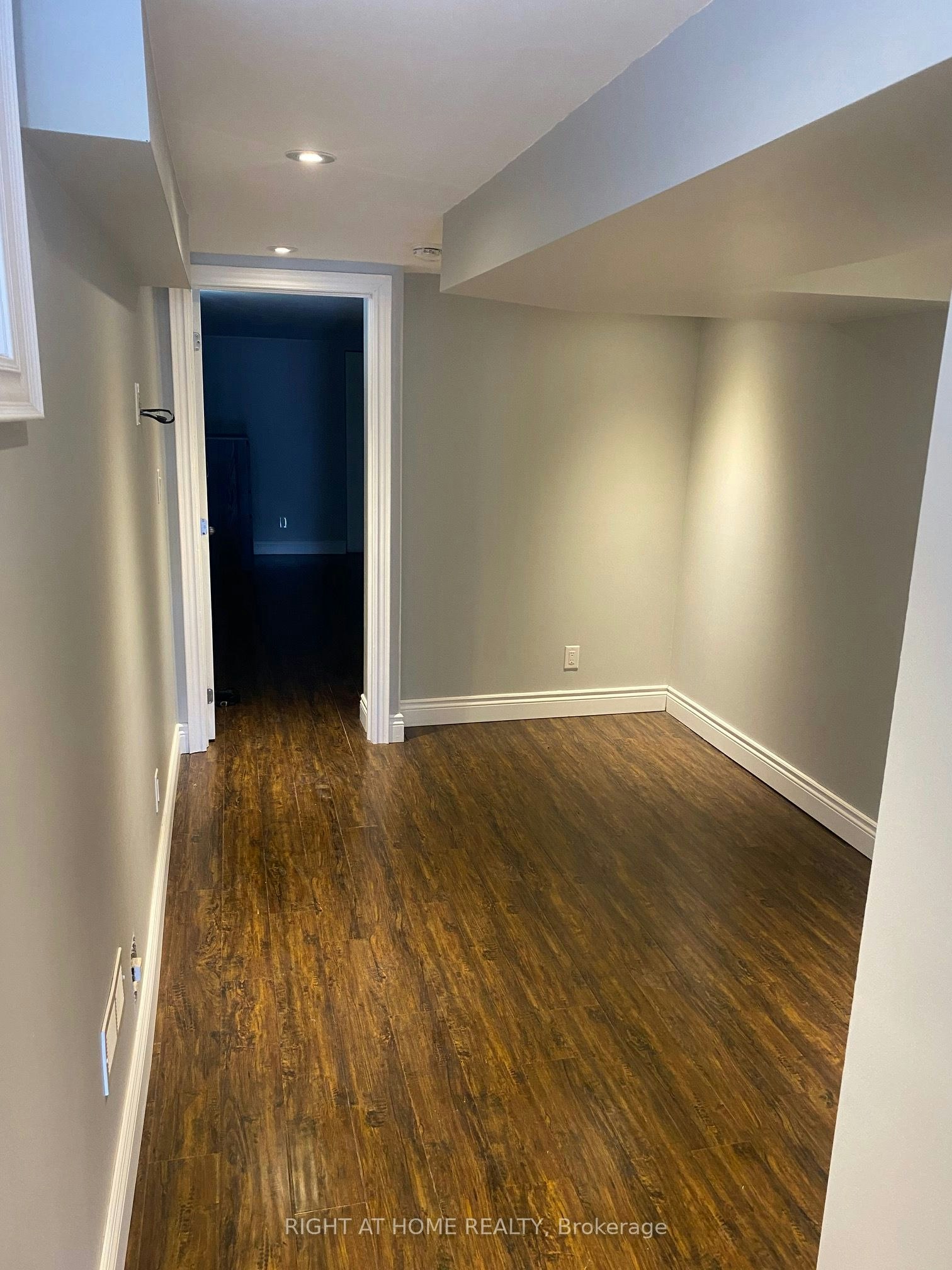 3083 Rymal Road, Mississauga, ON, L4Y 3B4 - 8