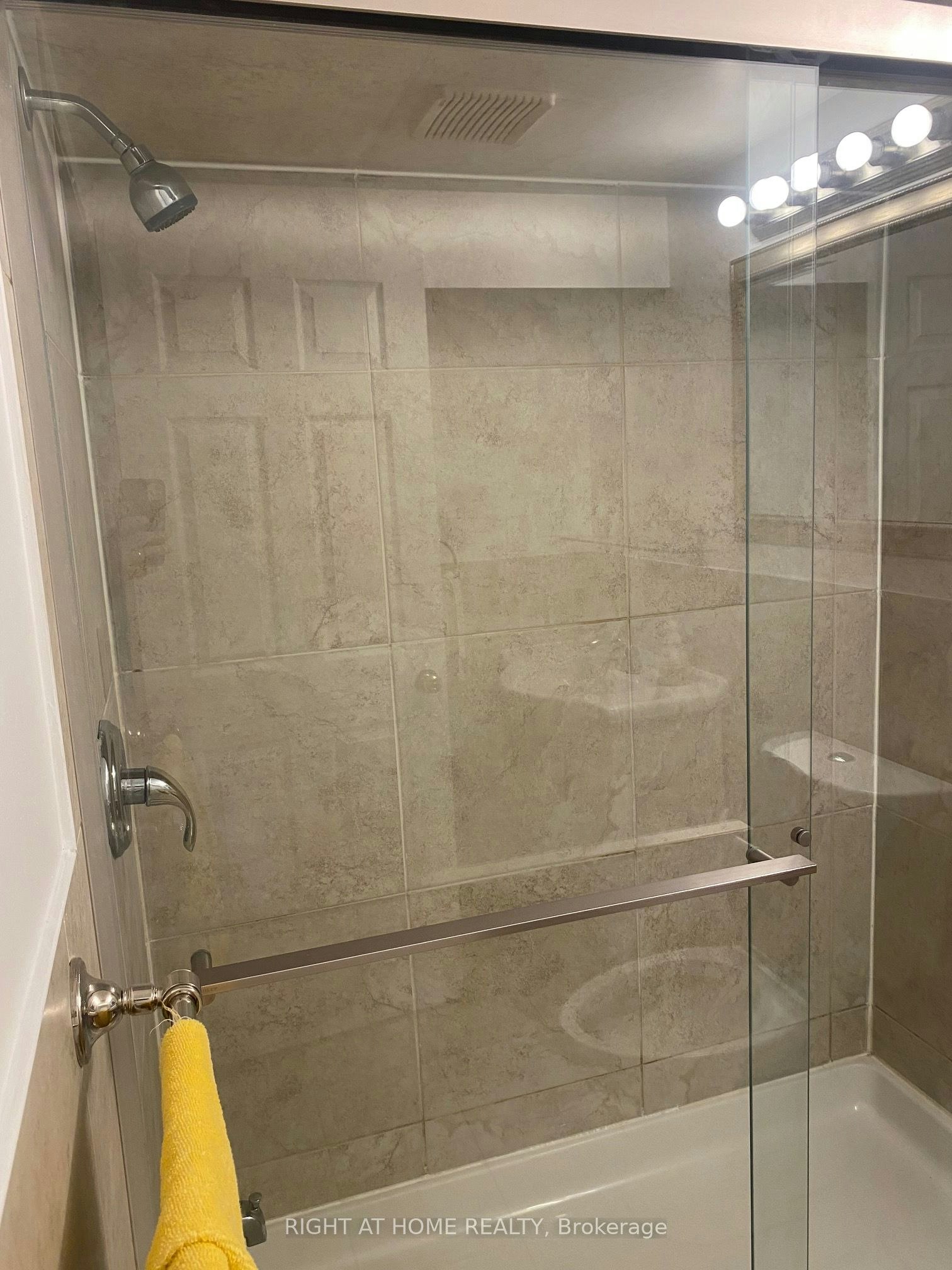 3083 Rymal Road, Mississauga, ON, L4Y 3B4 - 14