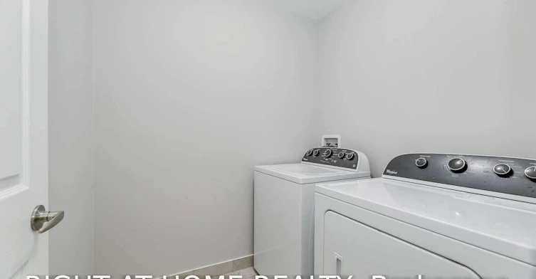 Upper-455 Clarkson Gate, Milton, ON, L9E 0B7 - 34