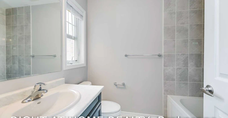 Upper-455 Clarkson Gate, Milton, ON, L9E 0B7 - 33