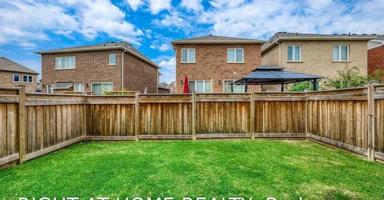 Upper-455 Clarkson Gate, Milton, ON, L9E 0B7 - 35