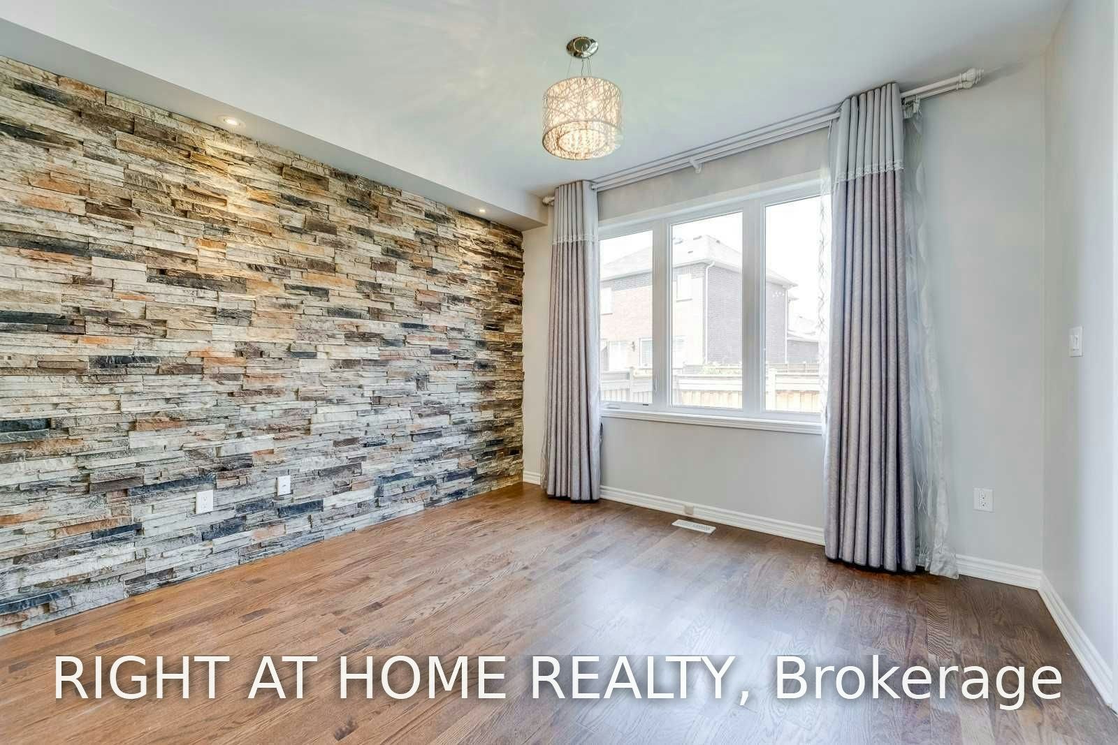 Upper-455 Clarkson Gate, Milton, ON, L9E 0B7 - 10