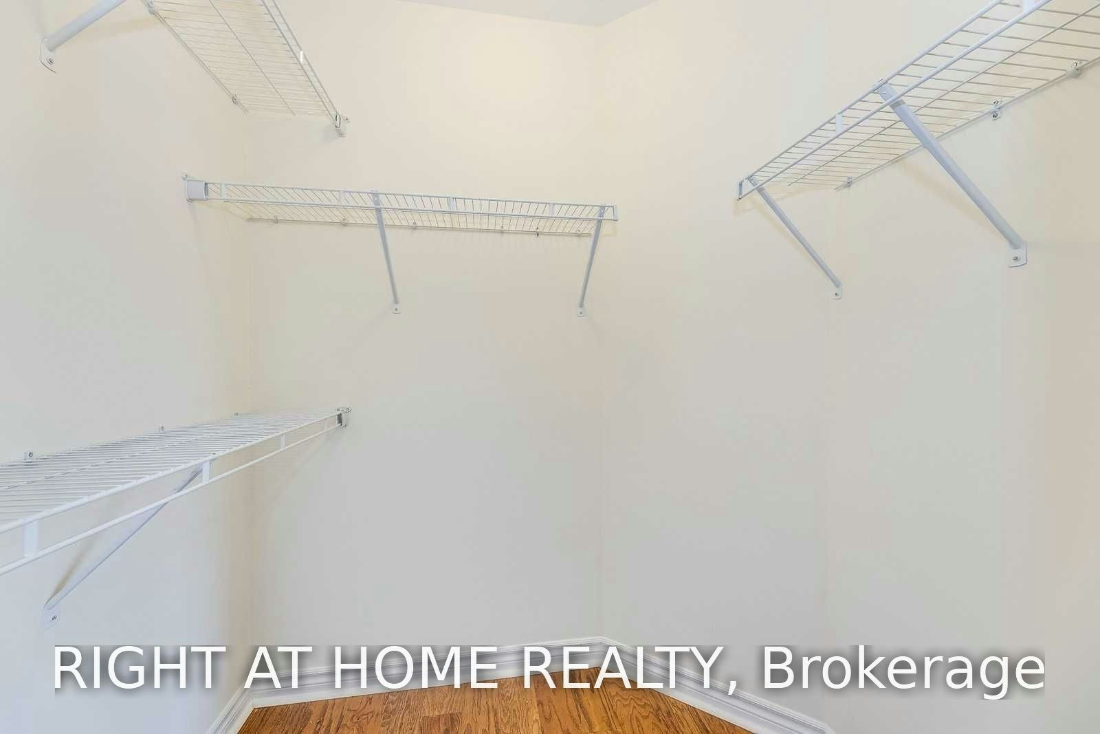 Upper-455 Clarkson Gate, Milton, ON, L9E 0B7 - 26