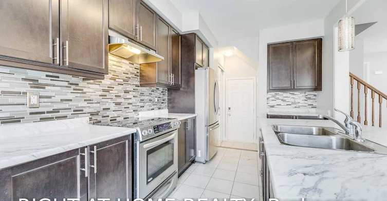 Upper-455 Clarkson Gate, Milton, ON, L9E 0B7 - 15