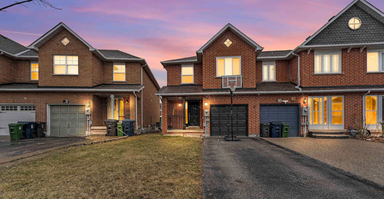 26 Mattari Court, Toronto, ON, M9W 7C6