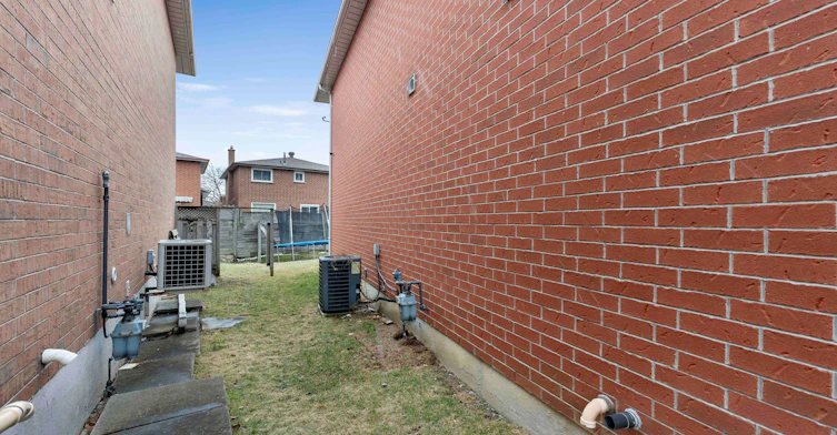 26 Mattari Court, Toronto, ON, M9W 7C6 - 40