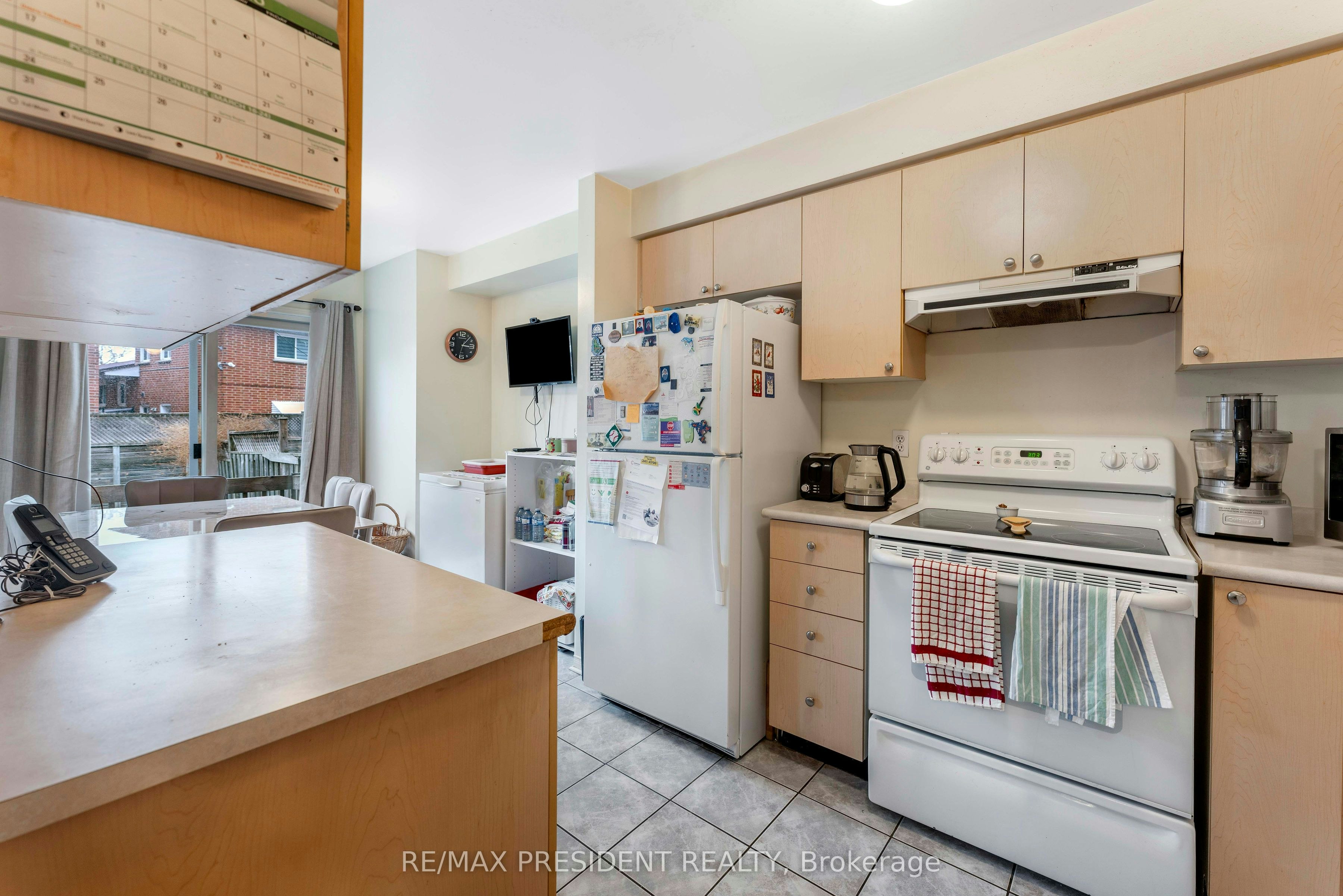 26 Mattari Court, Toronto, ON, M9W 7C6 - 13