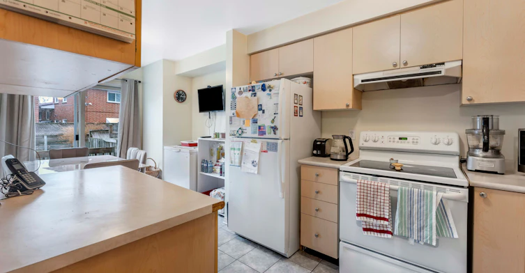 26 Mattari Court, Toronto, ON, M9W 7C6 - 13