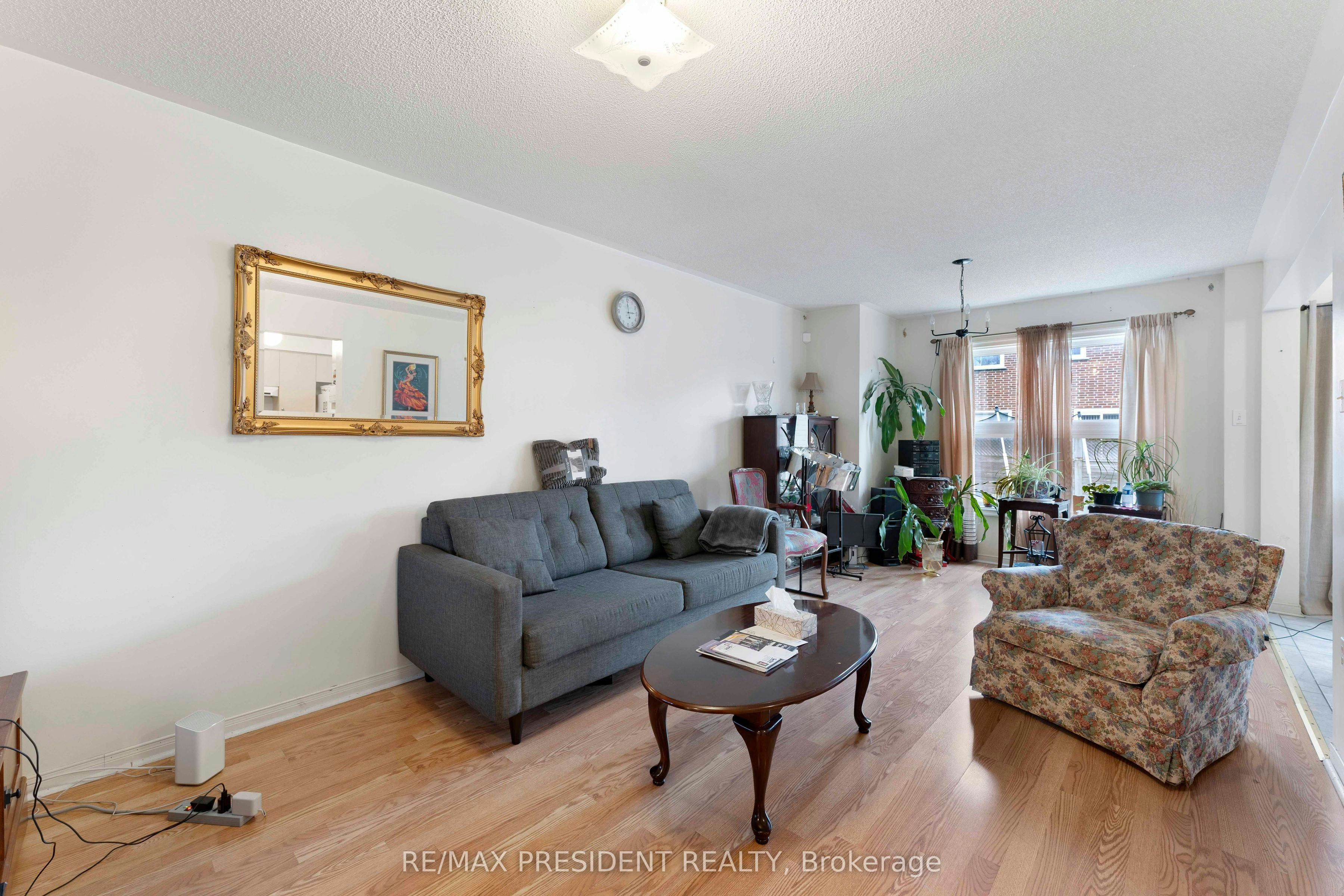 26 Mattari Court, Toronto, ON, M9W 7C6 - 8