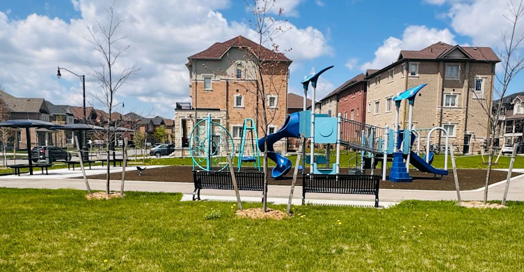 16 Hashmi Place, Brampton, ON, L6Y 6K1 - 22