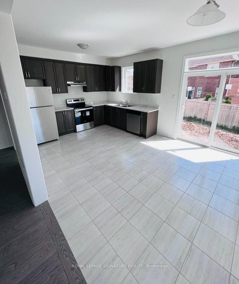 16 Hashmi Place, Brampton, ON, L6Y 6K1 - 7