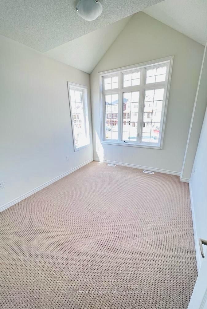 16 Hashmi Place, Brampton, ON, L6Y 6K1 - 13