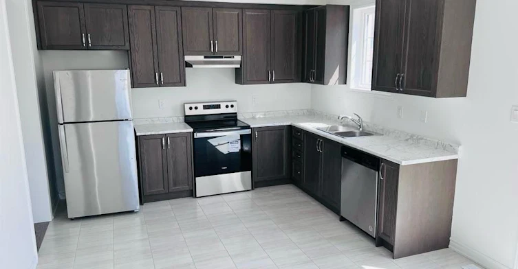 16 Hashmi Place, Brampton, ON, L6Y 6K1 - 6