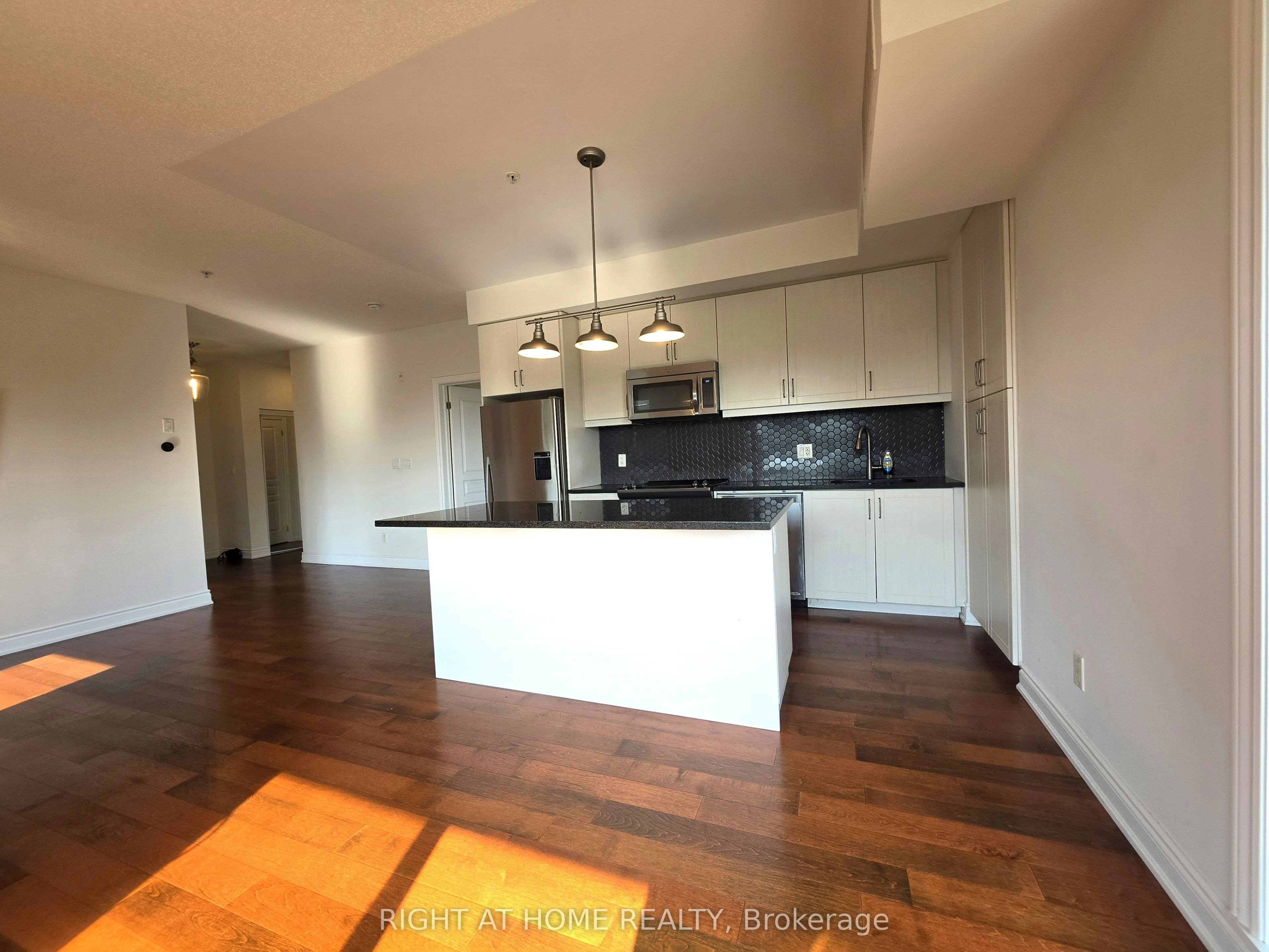 236-3170 Erin Mills Parkway, Mississauga, ON, L5L 0B6 - 4