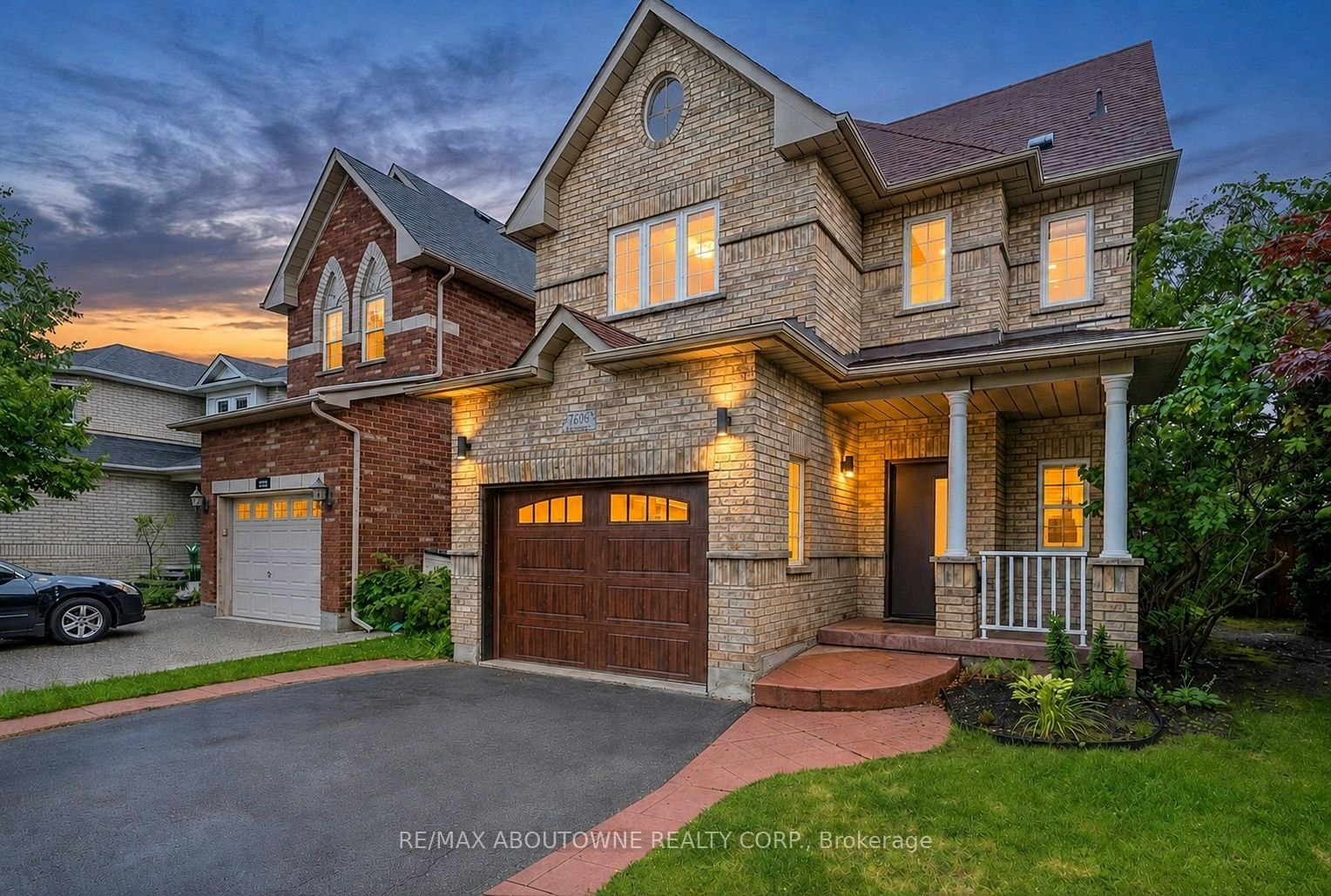 1282 Parkhurst Drive, Oakville, ON, L6M 3V7