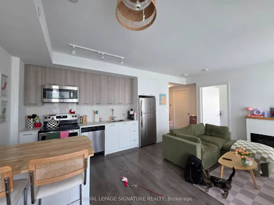 210-180 Veterans Drive - 5