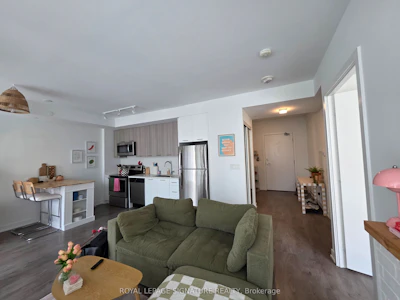 210-180 Veterans Drive - 3