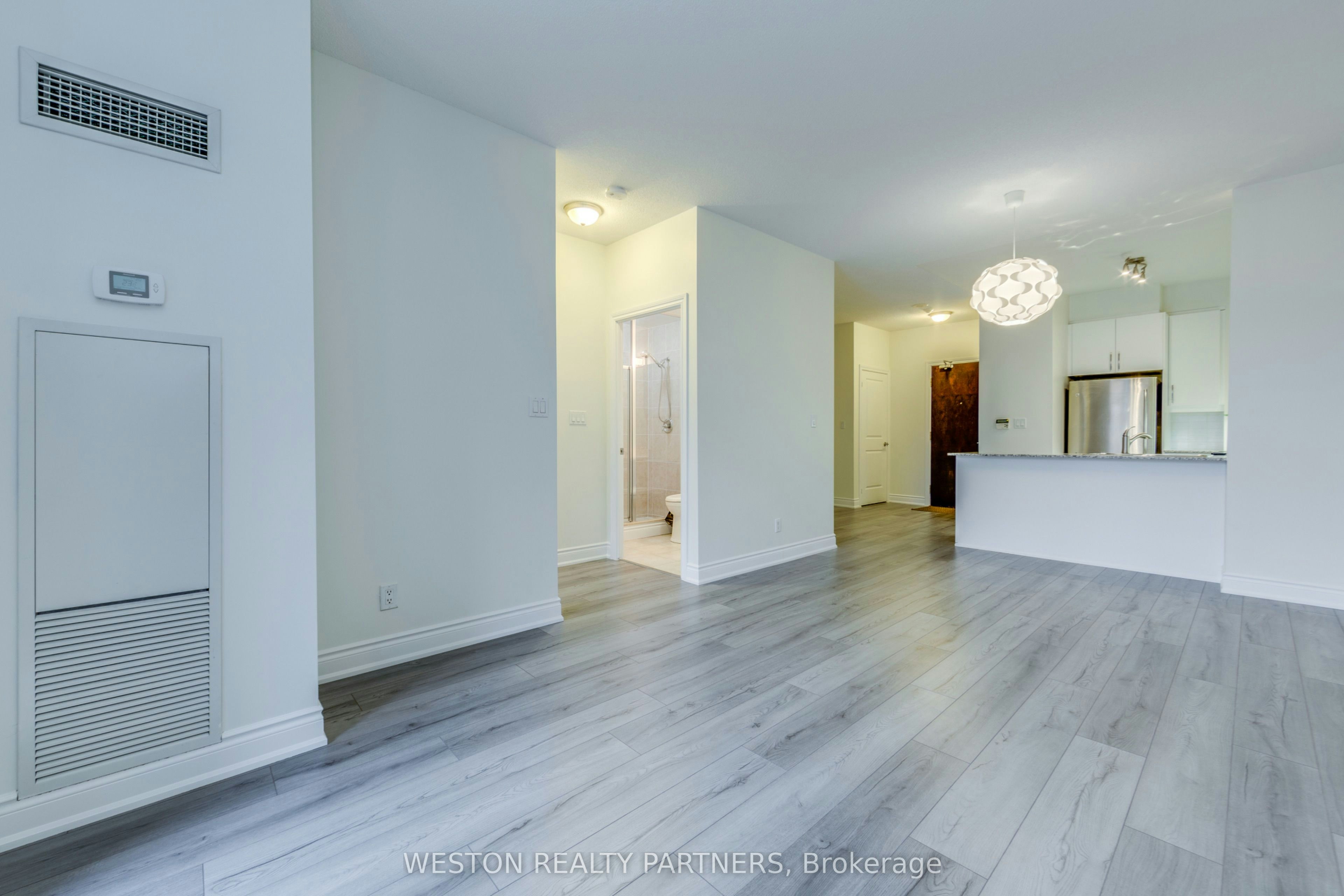 118-25 Earlington Avenue, Toronto, ON, M8X 3A3 - 9