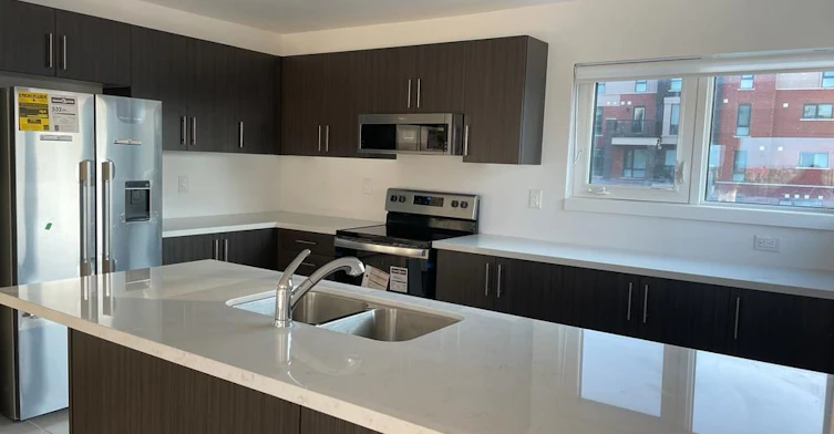25-175 Veterans Drive, Brampton, ON, L7A 5L2 - 3