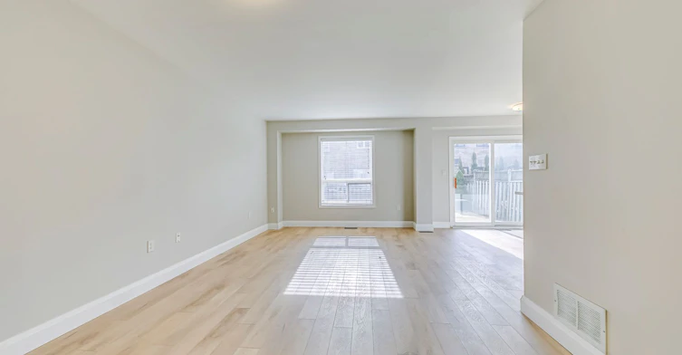 4432 Peter Drive, Burlington, ON, L7L 6S7 - 4