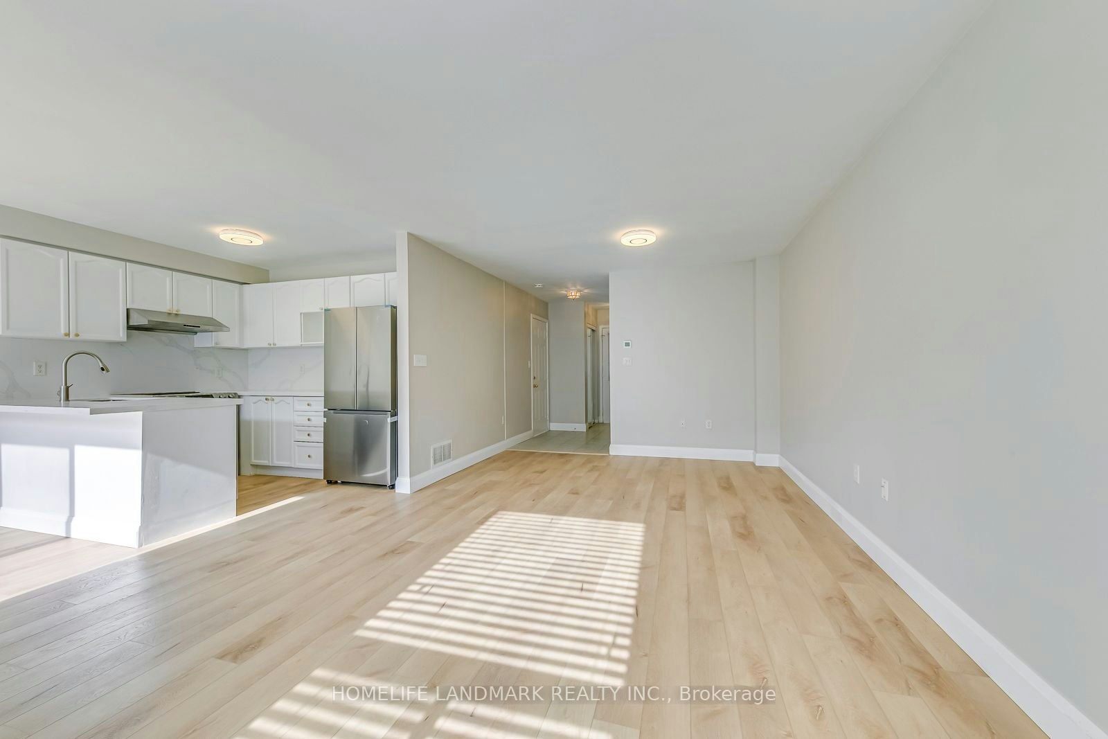 4432 Peter Drive, Burlington, ON, L7L 6S7 - 8