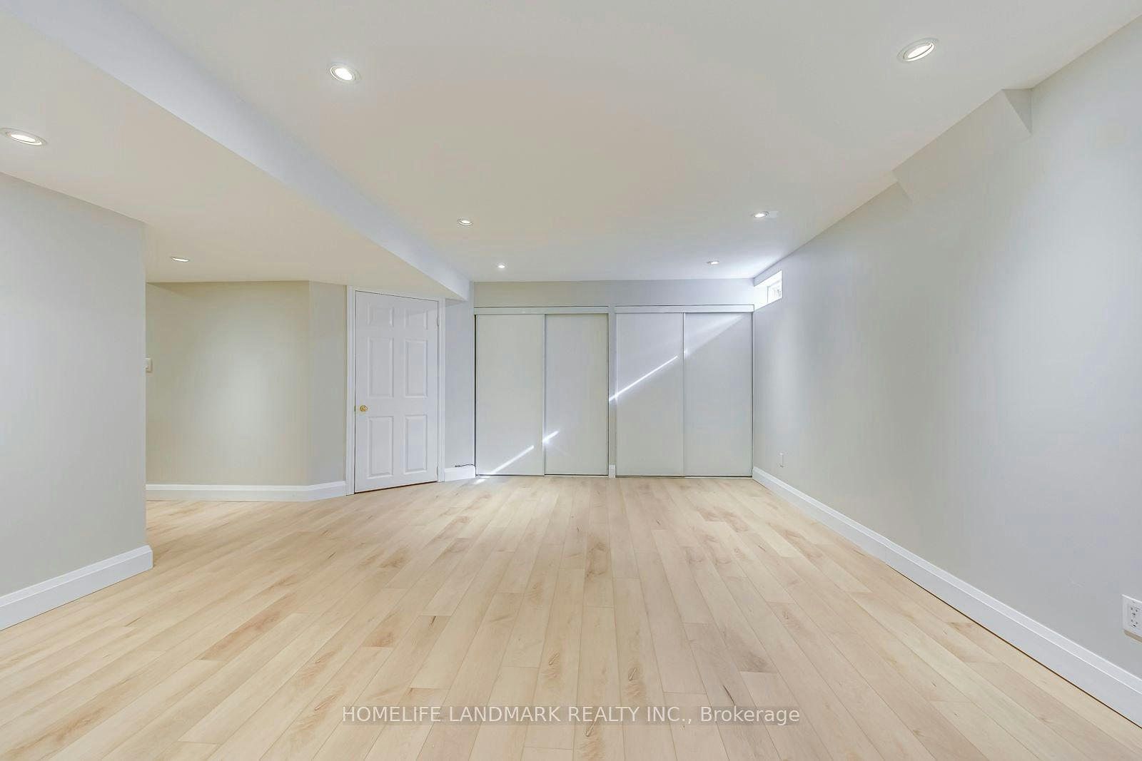4432 Peter Drive, Burlington, ON, L7L 6S7 - 31
