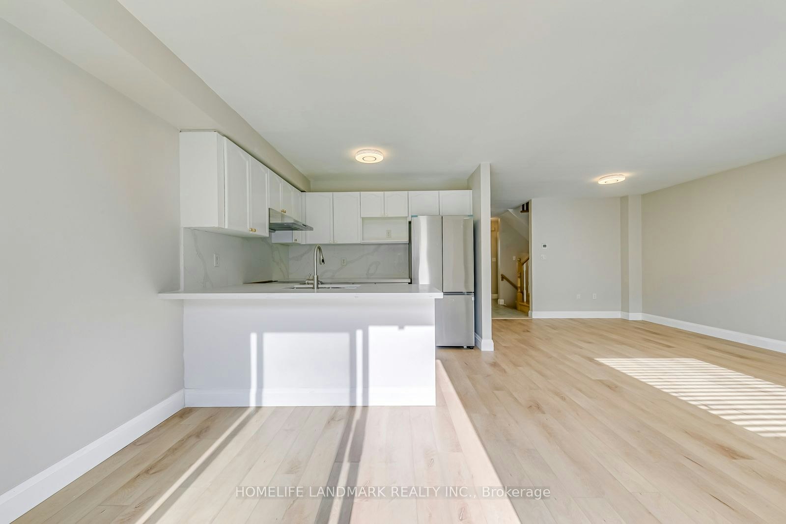 4432 Peter Drive, Burlington, ON, L7L 6S7 - 11