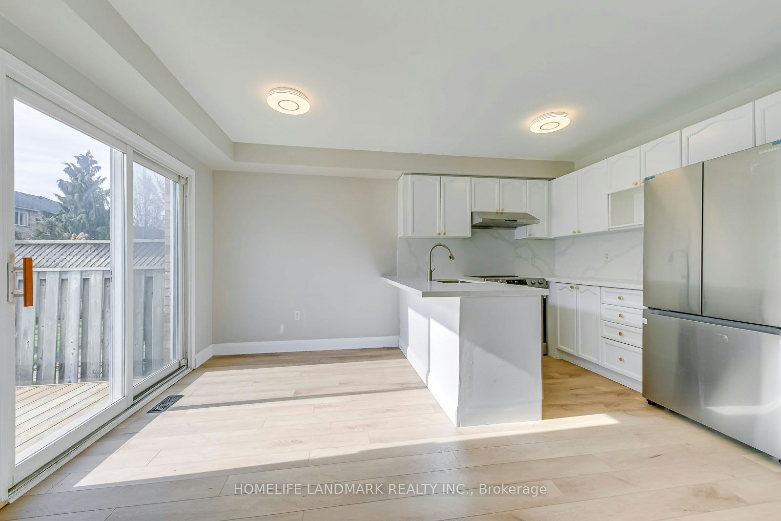 4432 Peter Drive, Burlington, ON, L7L 6S7 - 9