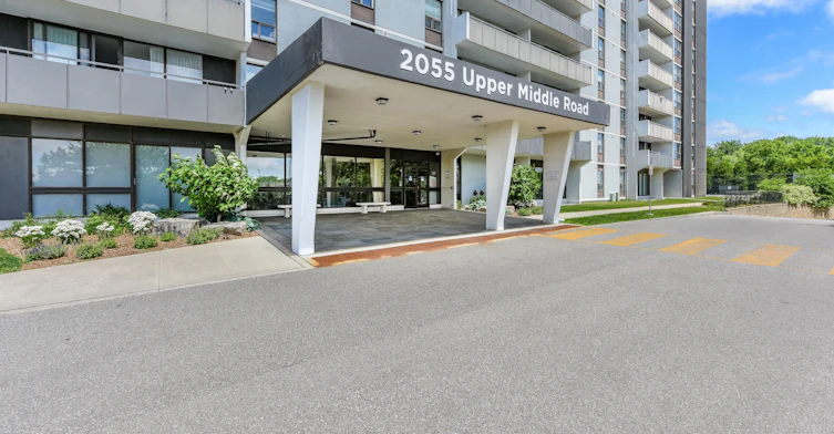 705-2055 Upper Middle Road, Burlington, ON, L7P 3P4 - 2