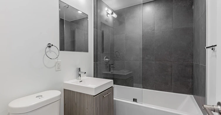 N1016-135 Tyndall Avenue, Toronto, ON, M6K 2G3 - 10