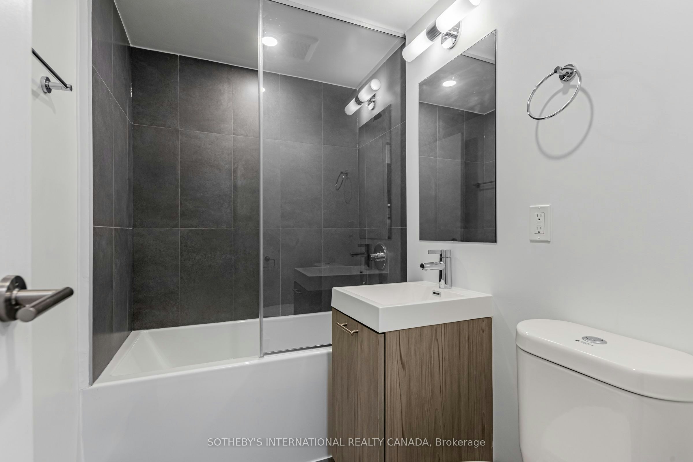 N0107-135 Tyndall Avenue, Toronto, ON, M6K 2G3 - 13