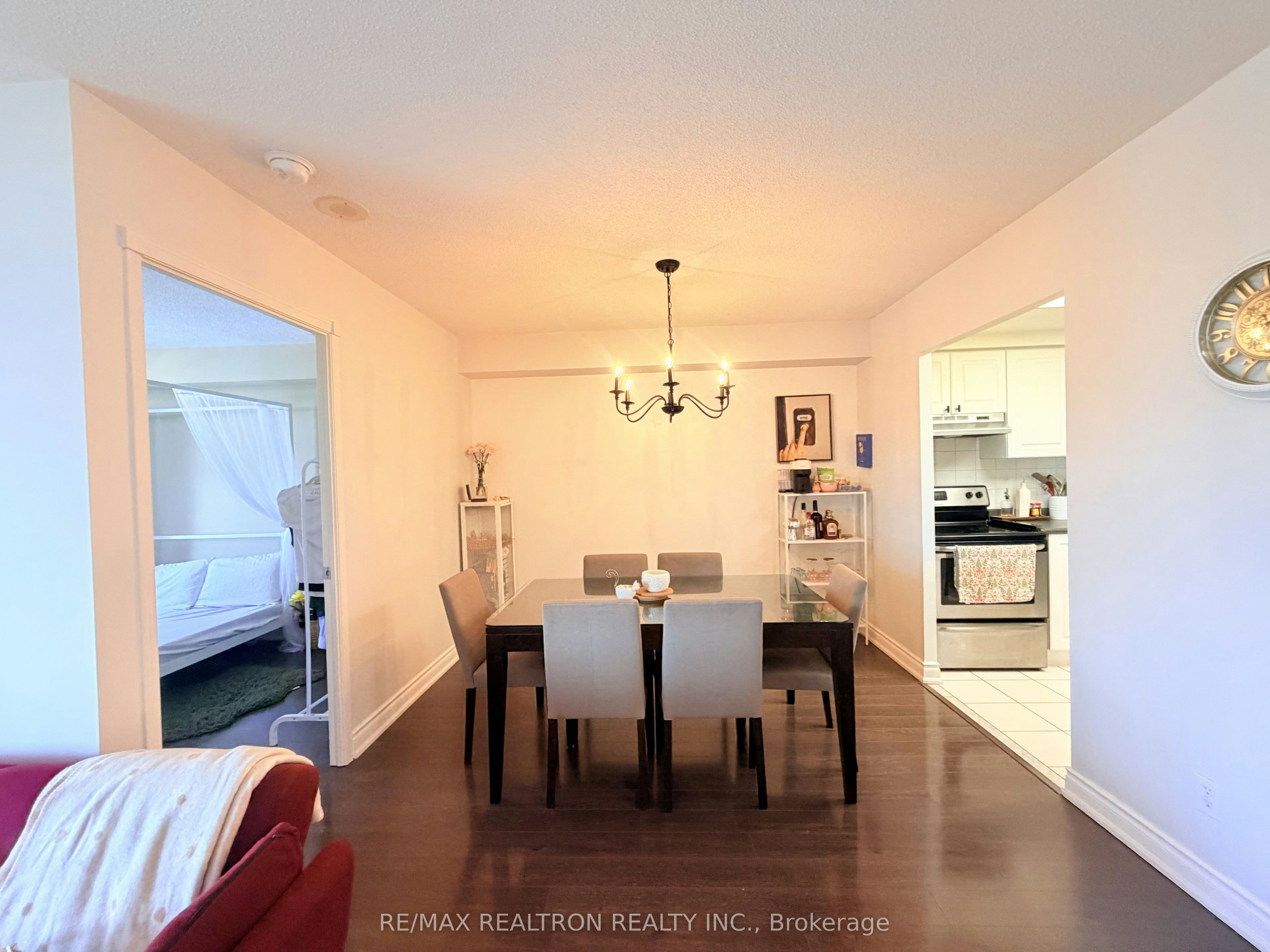 2015-135 Hillcrest Avenue, Mississauga, ON, L5B 4B1 - 12