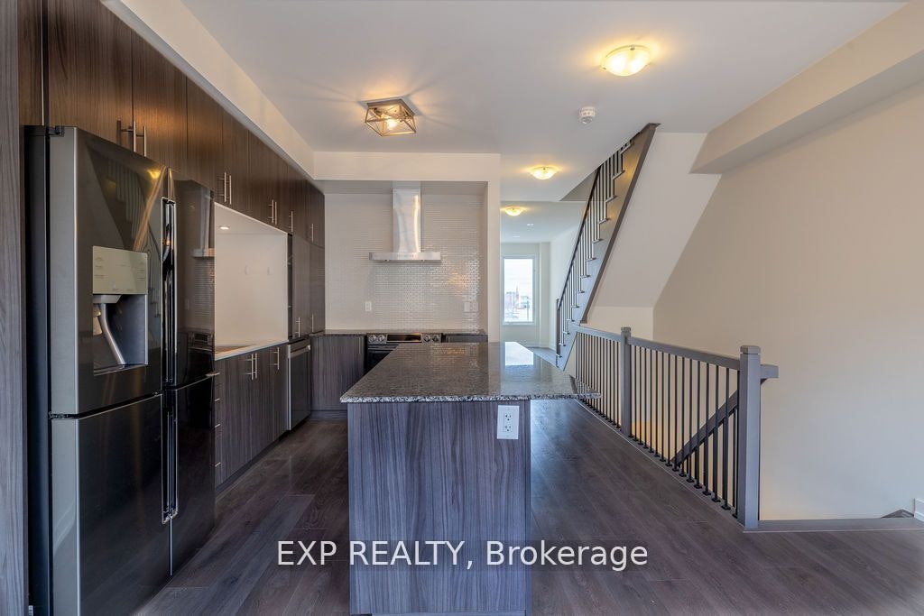 199 Sabina Drive, Oakville, ON, L6H 0W3 - 9
