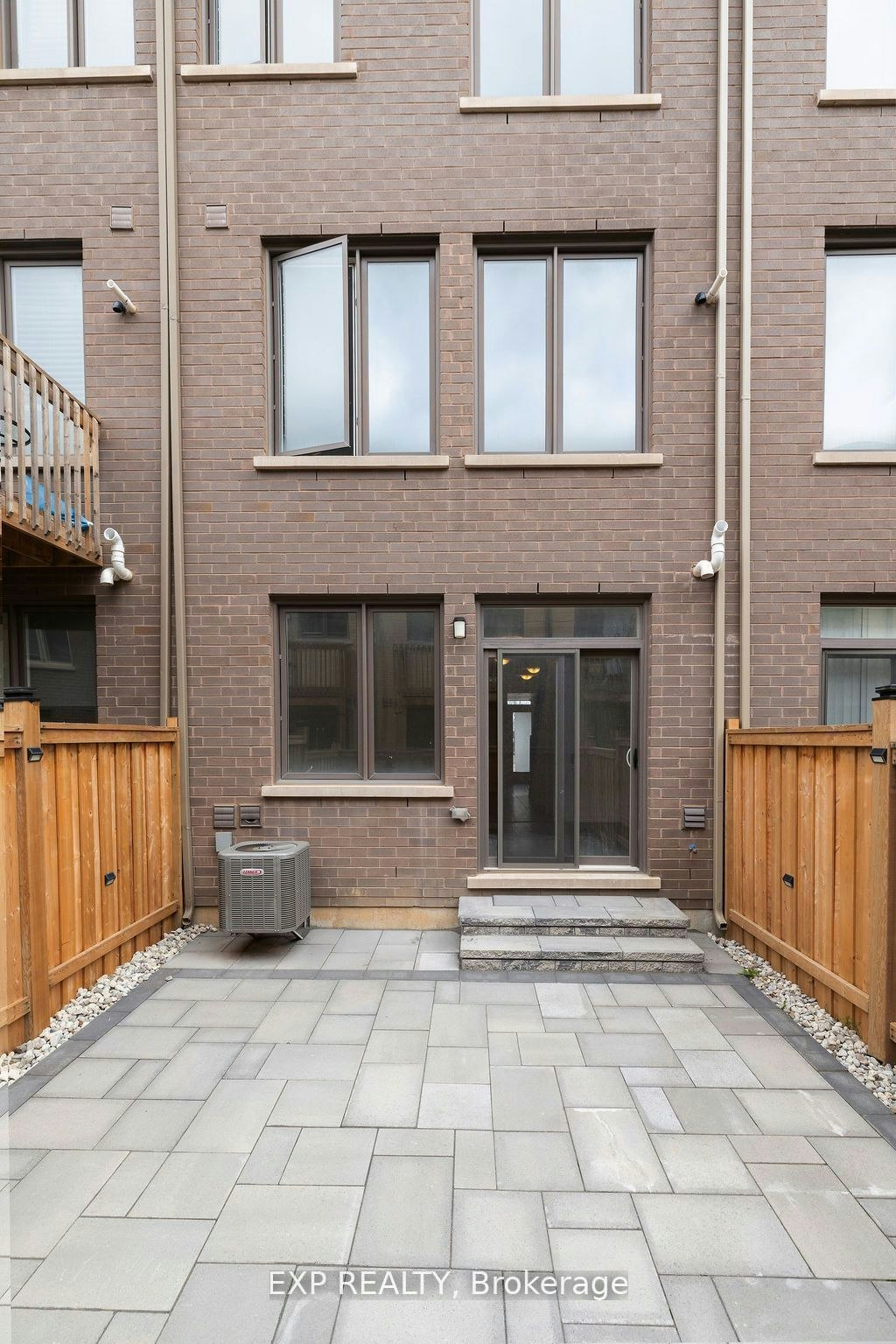 199 Sabina Drive, Oakville, ON, L6H 0W3 - 27