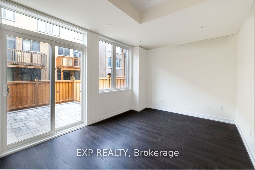 199 Sabina Drive, Oakville, ON, L6H 0W3 - 5