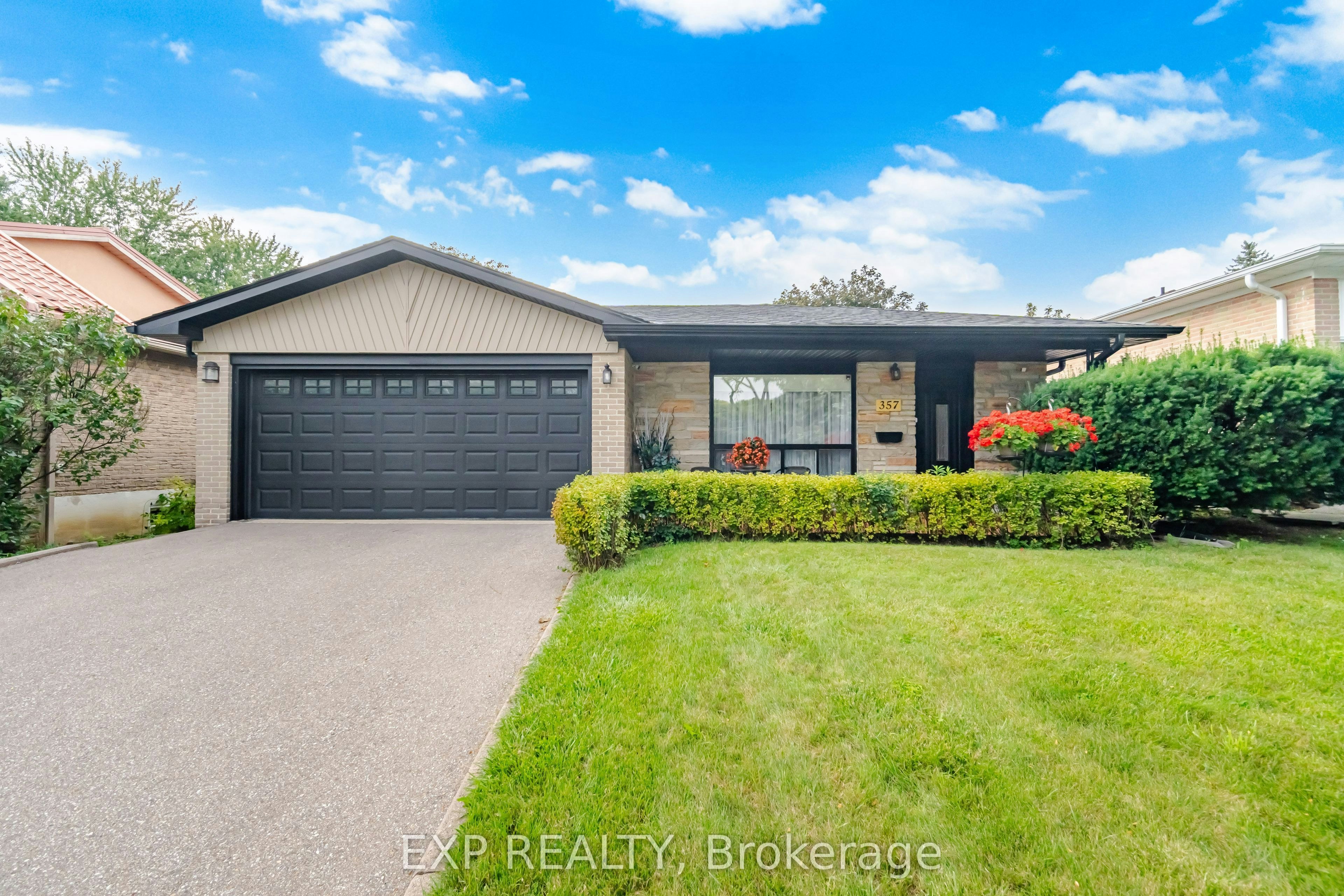 357 Karen Park Crescent, Mississauga, ON, L5A 3C8