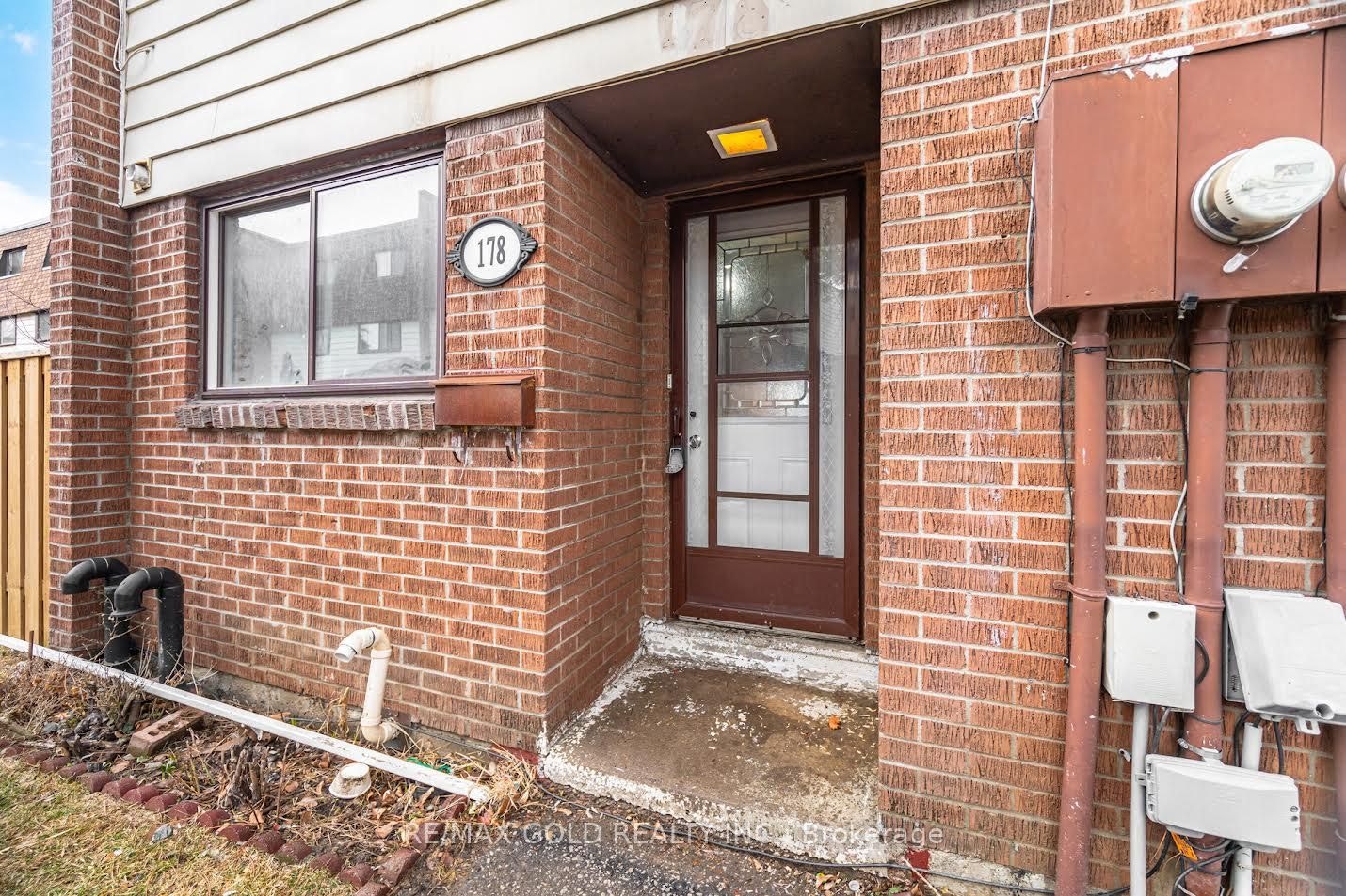 178-180 Mississauga Valley Boulevard, Mississauga, ON, L5A 3M2 - 4