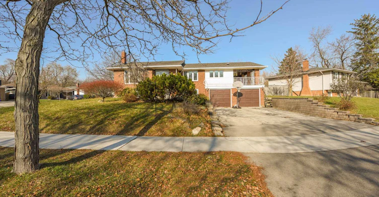 2101 Parkway Drive, Burlington, ON, L0L 1R0 - 2