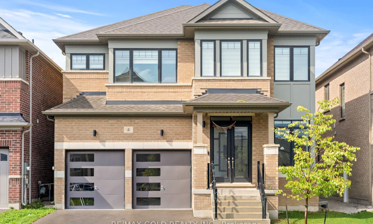 4 Madawaska Road