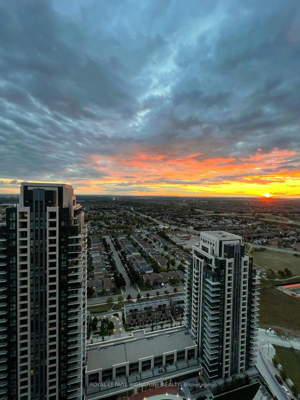 3604-4070 Confederation Parkway, Mississauga, ON, L5B 0E9 - 23