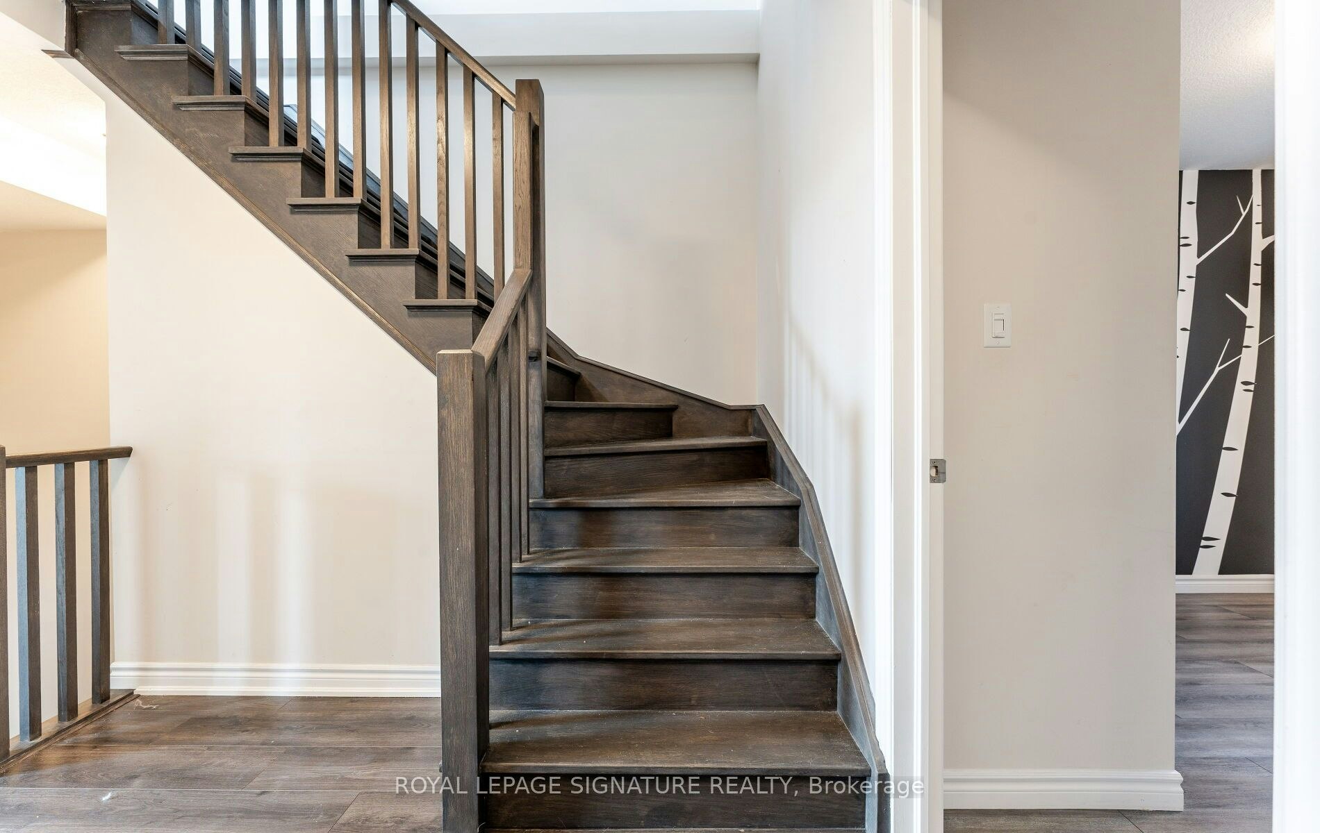 23-405 Plains Road E, Burlington, ON, L7T 2C9 - 32