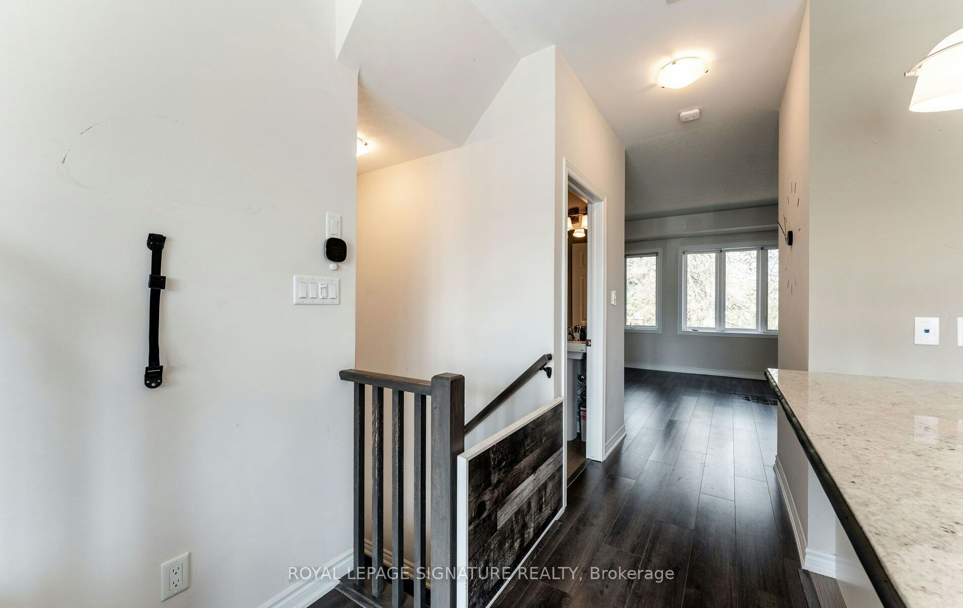 23-405 Plains Road E, Burlington, ON, L7T 2C9 - 4