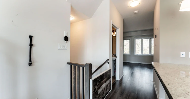 23-405 Plains Road E, Burlington, ON, L7T 2C9 - 4