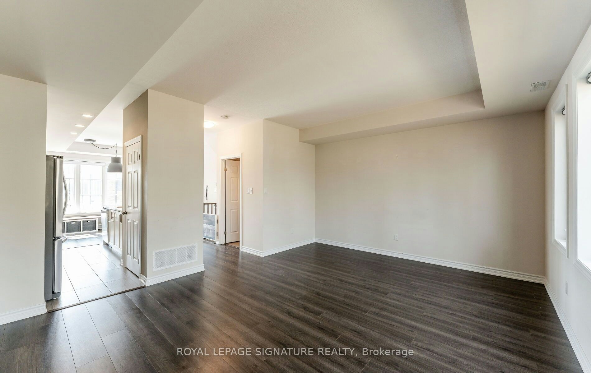 23-405 Plains Road E, Burlington, ON, L7T 2C9 - 16